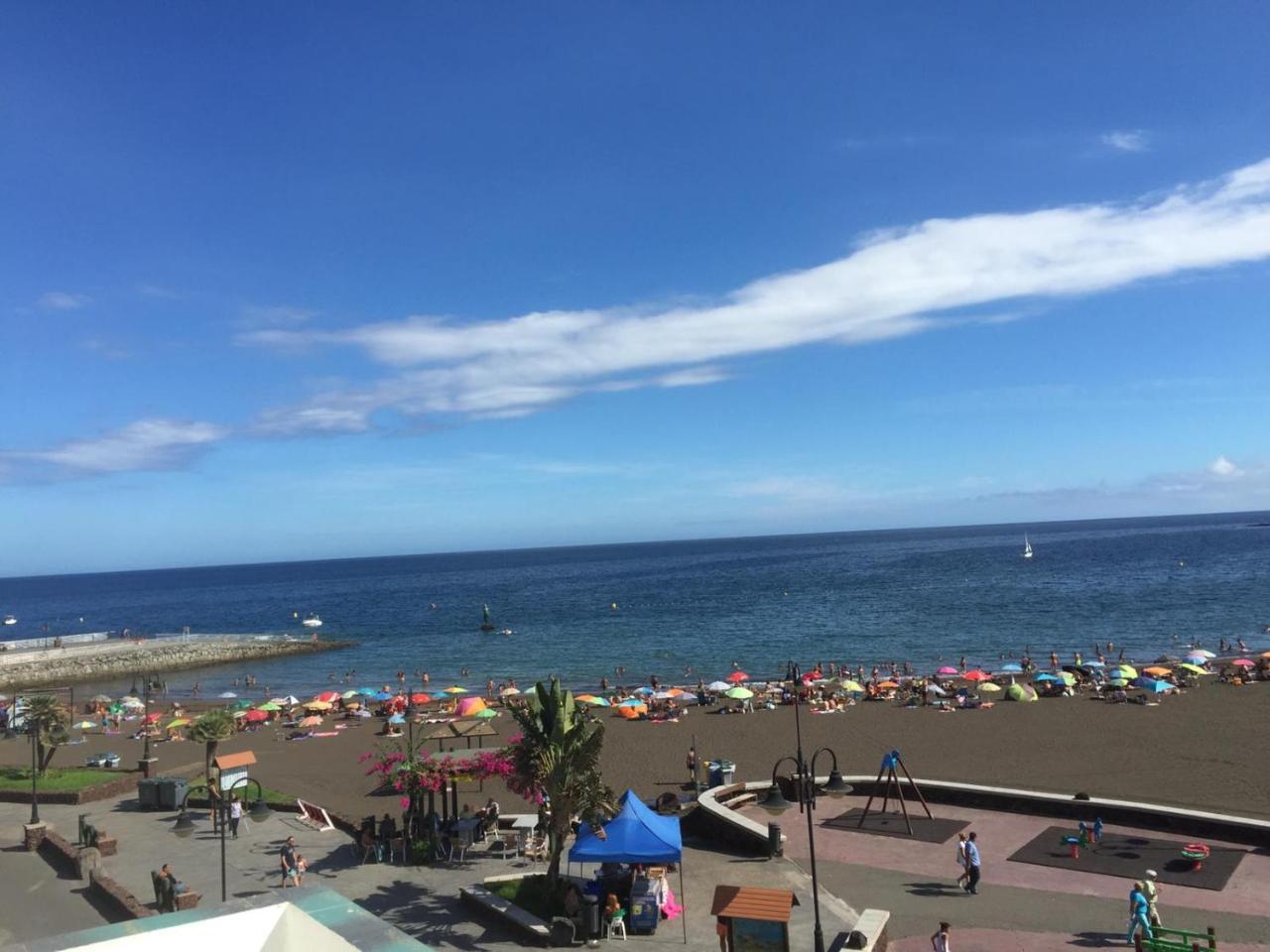 Suite Playa Y Mar Sea View Wifi And Ac — 4-Star Luxury Hotel in Telde, Spain