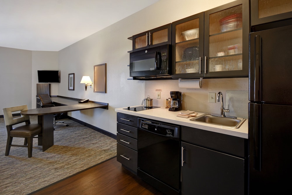 Candlewood Suites St. Clairsville by IHG - photo 32
