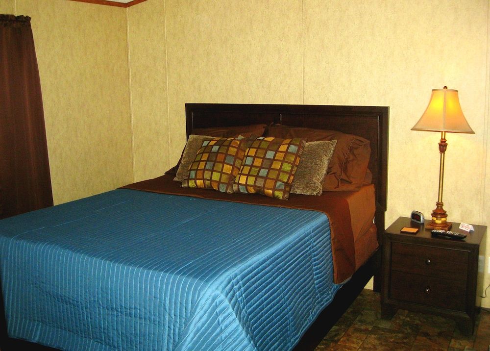 Eagle Ford Lodging - photo 11