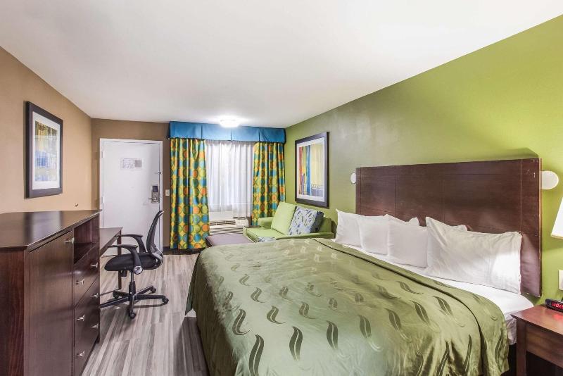 Premier Extended Stay - photo 6