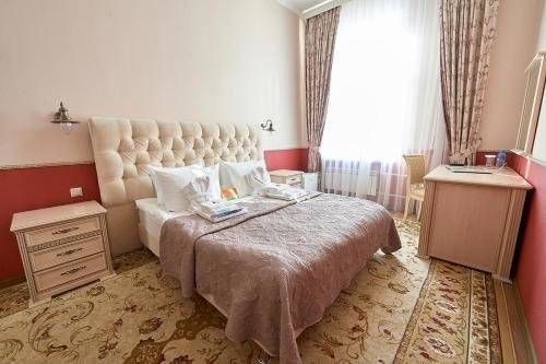 Tuchkov at the Palace in Shaturtorf, Russia