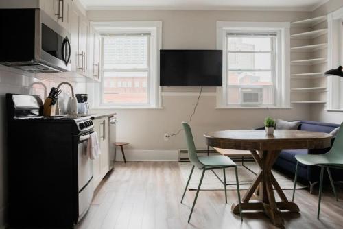 Centrally located 1bed Newbury Street — 4-Star Luxury Hotel in Boston, United States
