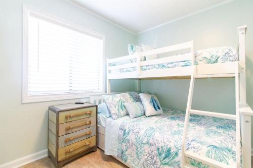 Carolina Beach Haven w Private Balcony - photo 32