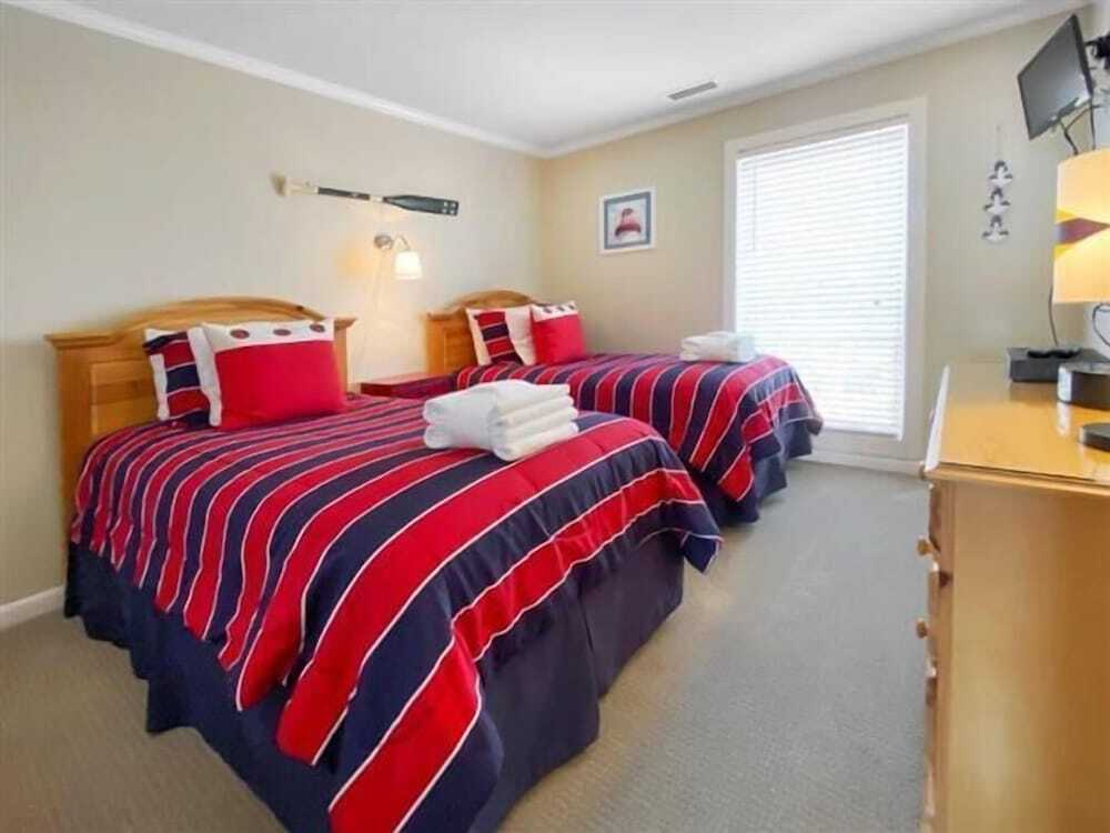 841 Ketch Court at the Sea Pines Resort - photo 3