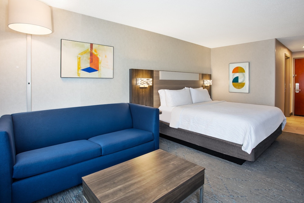 Holiday Inn Express Hotel & Suites Belleville by IHG - photo 17