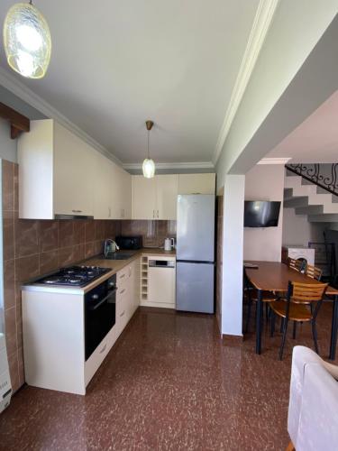 Дом на пляже Black sea House — 4-Star Luxury Hotel in Kobuleti, Georgia