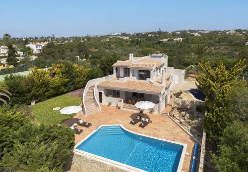Casa Jacaranda — 4-Star Luxury Hotel in Carvoeiro, Portugal