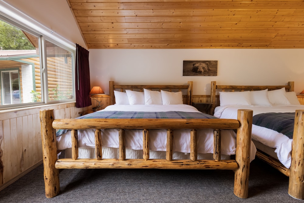 Beargrass Lodging and RV Resort - photo 20