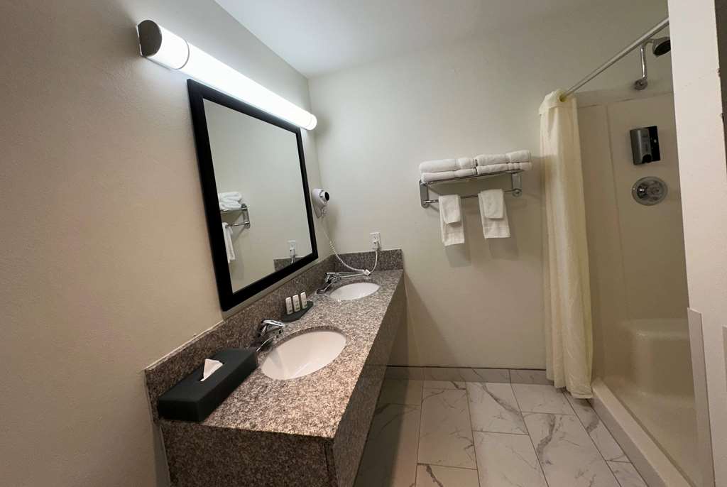 Ramada by Wyndham Waupaca - photo 15