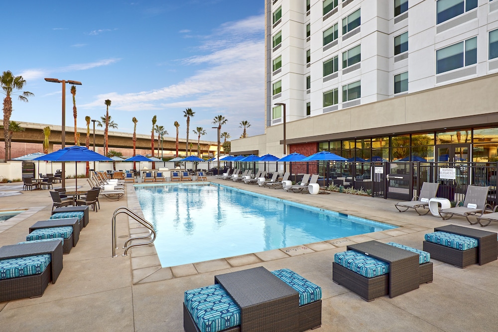 Anaheim Resort Suites - photo 35