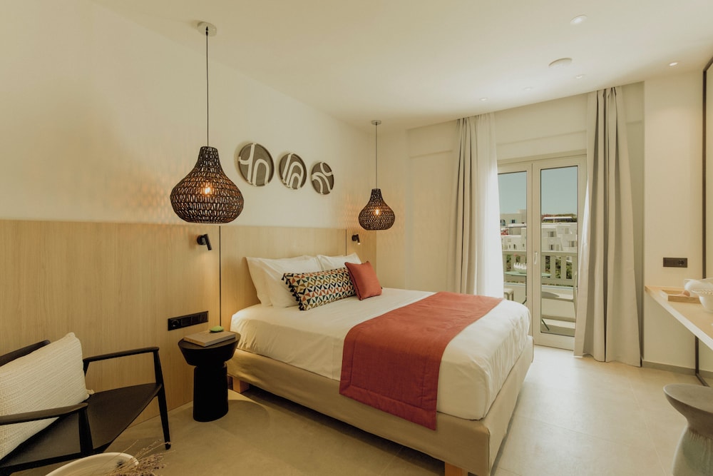Opal Paros — Naousa — photo 2