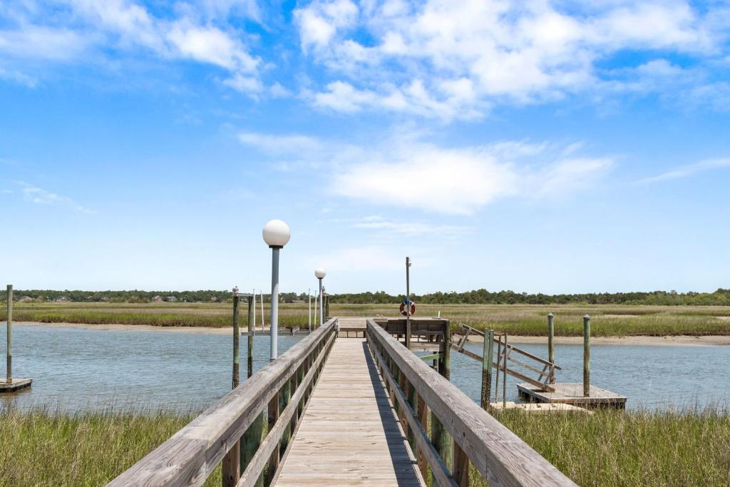 Kings Lynn Inn by Oak Island Accommodations - photo 10