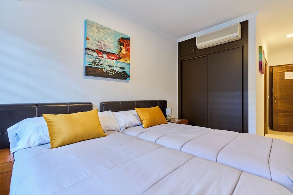 Hotel Villamayor by gaiarooms — hotel in Villamayor