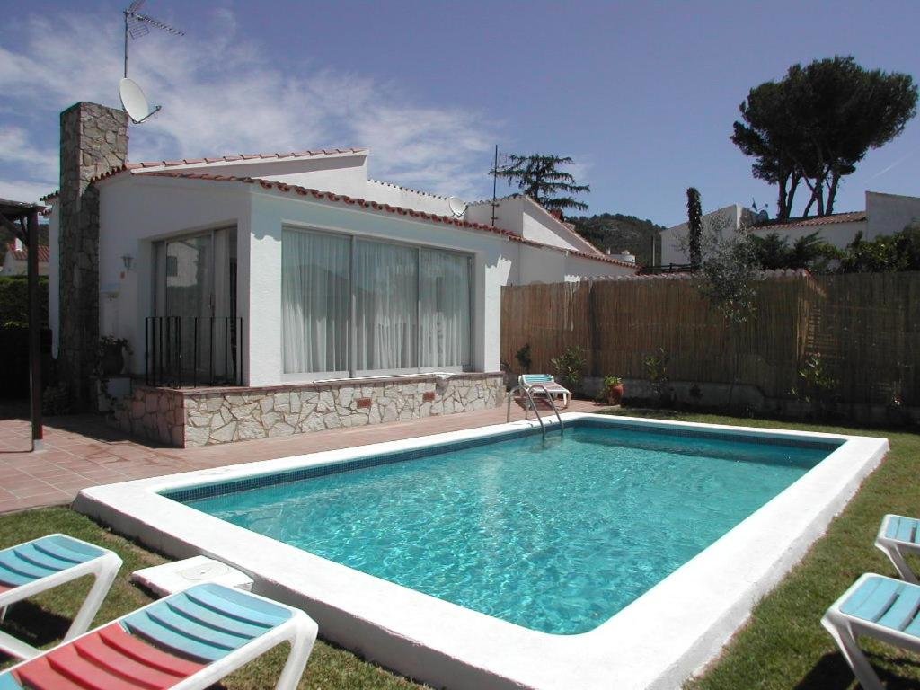 Alemanya 30 privat pool Estartit — 4-Star Luxury Hotel in Torroella De Montgri, Spain