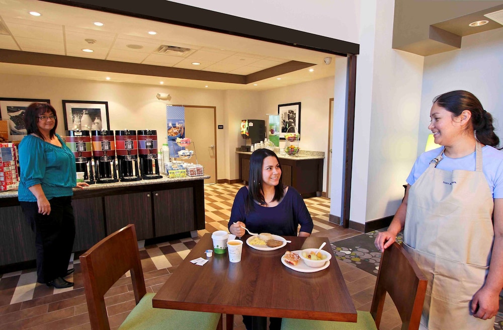 Hampton Inn & Suites Winnie - photo 29