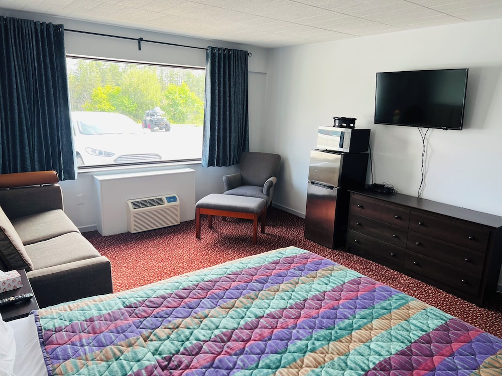 Lively Inn & Suites in Greater Sudbury, Canada