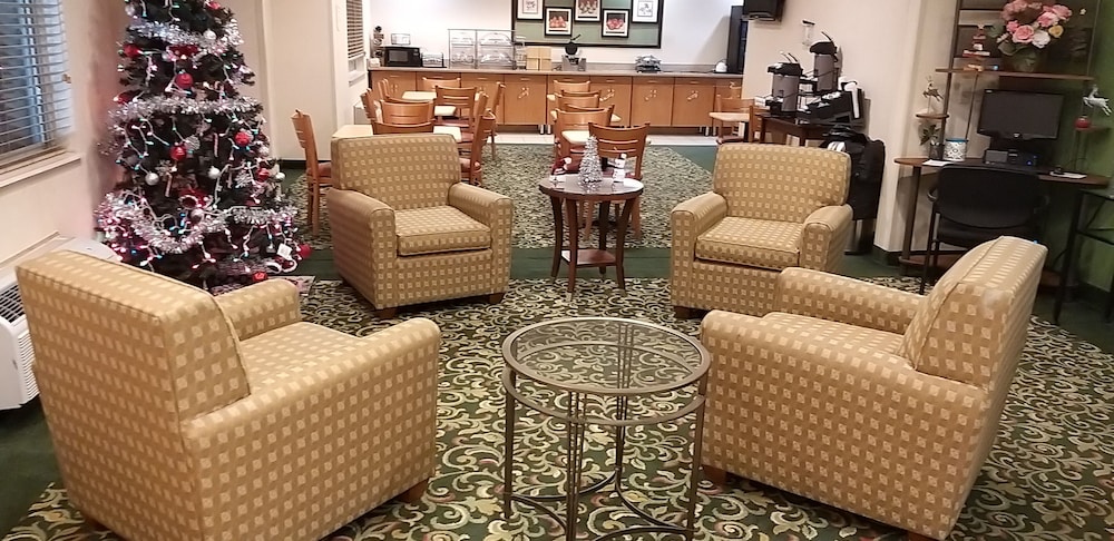 Baymont by Wyndham Coon Rapids - photo 3