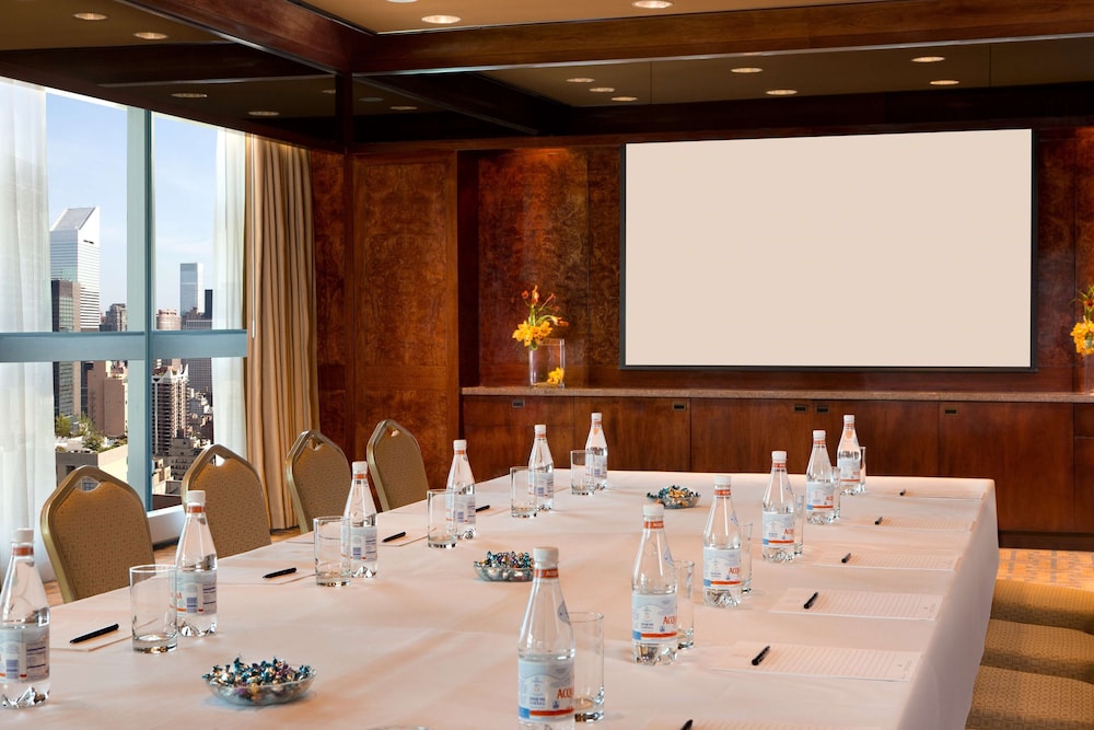 Millennium Hilton New York One UN Plaza - photo 90