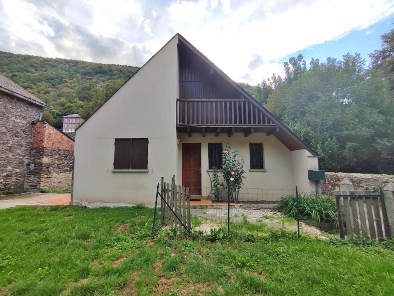 Domek W Gorach Prywatne Jacuzzi Sauna Grota Solna Panorama Chem Ski Spa — Myslenice