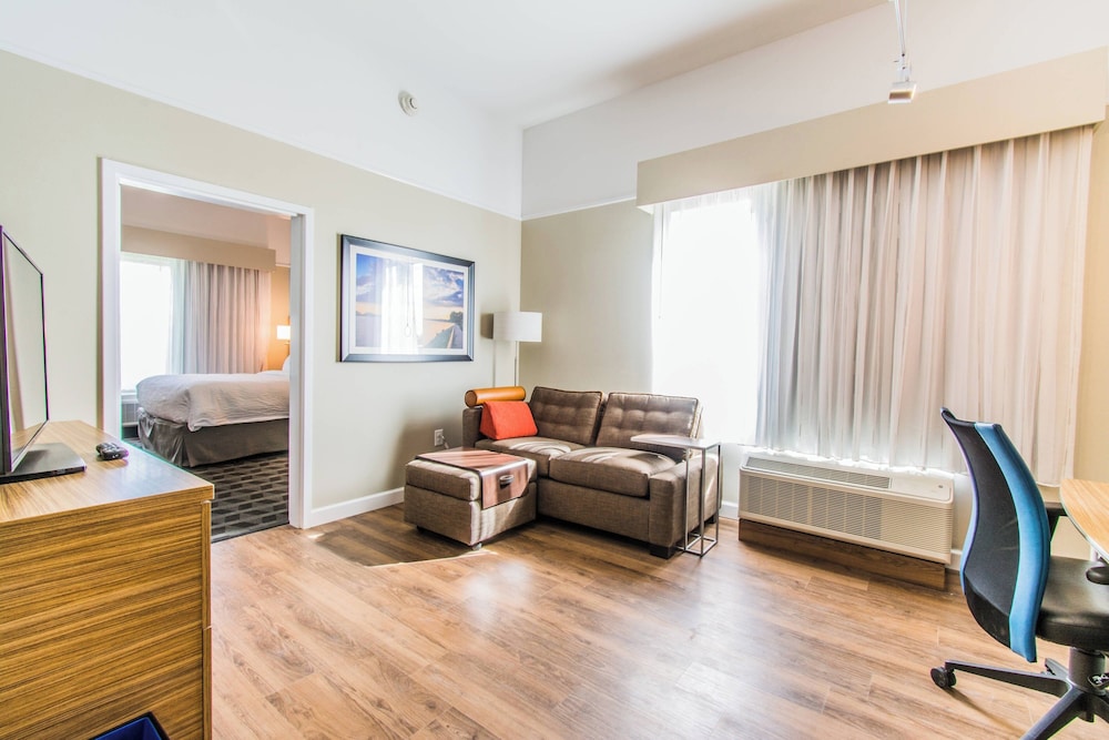 Towneplace Suites by Marriott Evansville Newburgh - photo 20