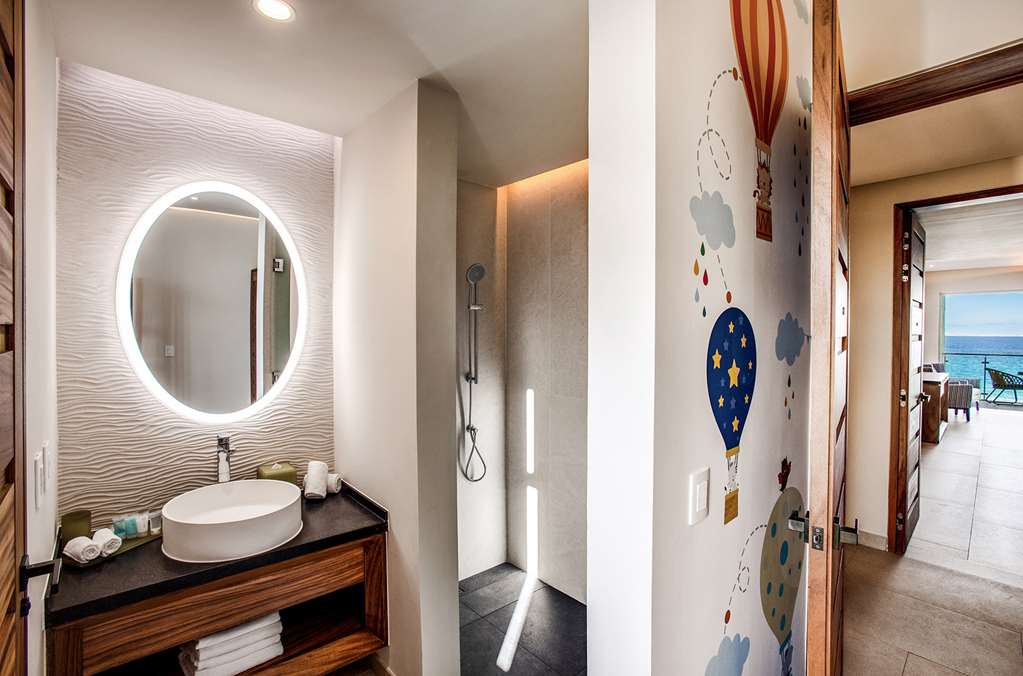 Kids Bath Master View