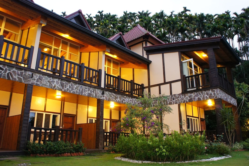 Yueya Villa — 4-Star Luxury Hotel in Puli, Republic of China Taiwan