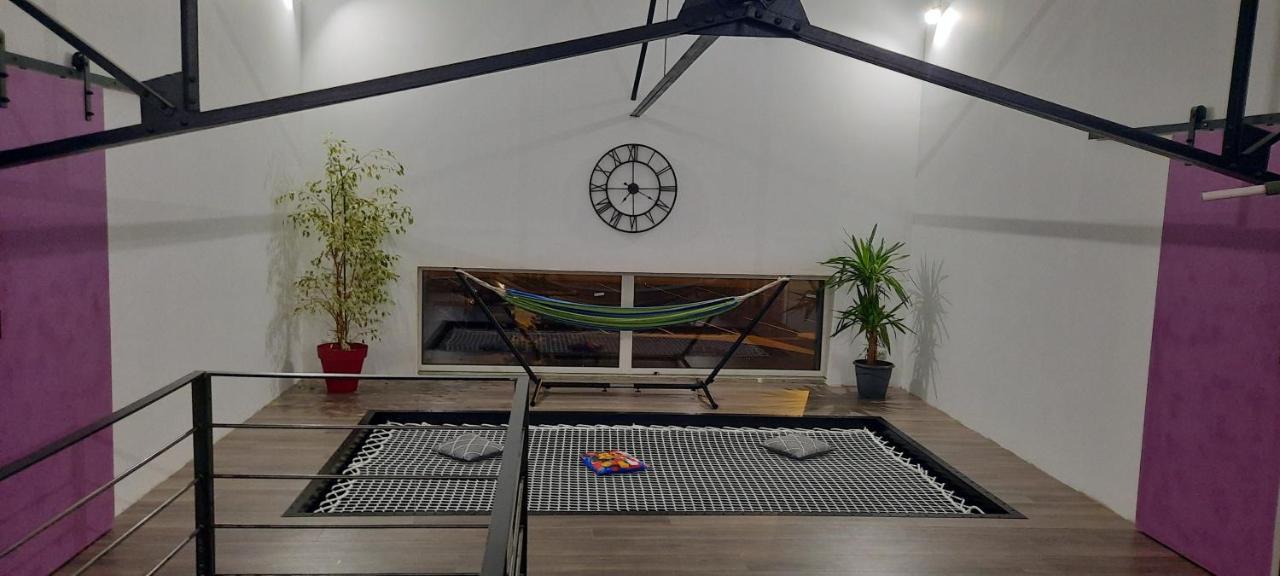 Loft Atypique Et Chaleureux — hotel in Chateauroux
