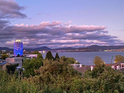 River Views - carbon neutral hotel in Sandy Bay