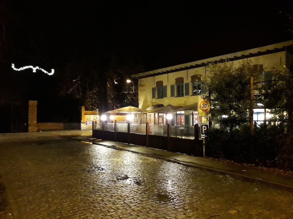 Lindehof - carbon neutral hotel in Bornem