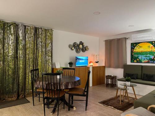 ImoWeMo OVAR Ovarinha Girassol — 4-Star Luxury Hotel in Ovar, Portugal