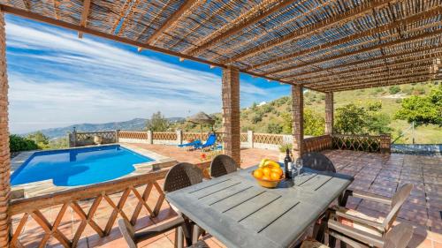 Villa La Monticana Frigiliana by Ruralidays — 4-Star Luxury Hotel in Frigiliana, Spain