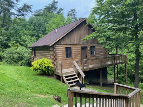 Hemlock by The Chalets - carbon neutral hotel in Logan