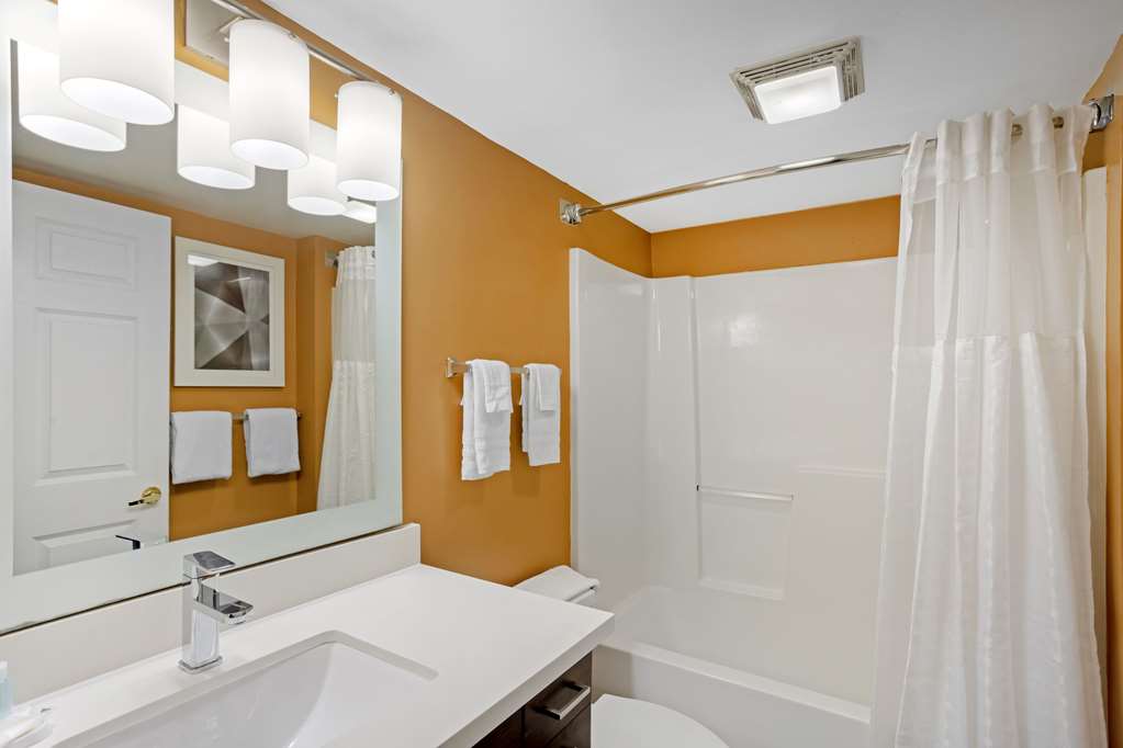 MainStay Suites Mt. Laurel Philadelphia - photo 16