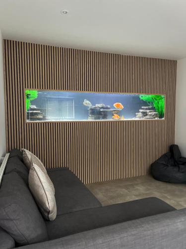 Terfyn Hall Aquarium Apartment 1 — 4-Star Luxury Hotel in Prestatyn, United Kingdom