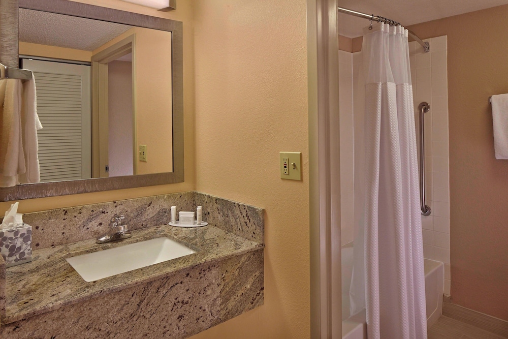 Courtyard by Marriott Orlando East UCF Area - photo 34