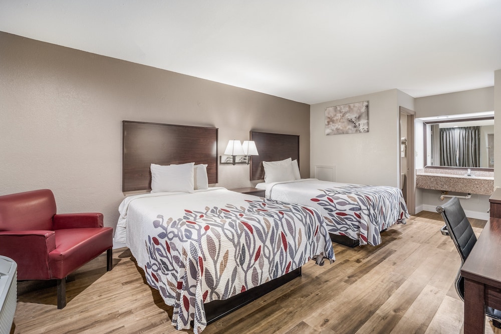 Red Roof Inn Sumter - photo 12