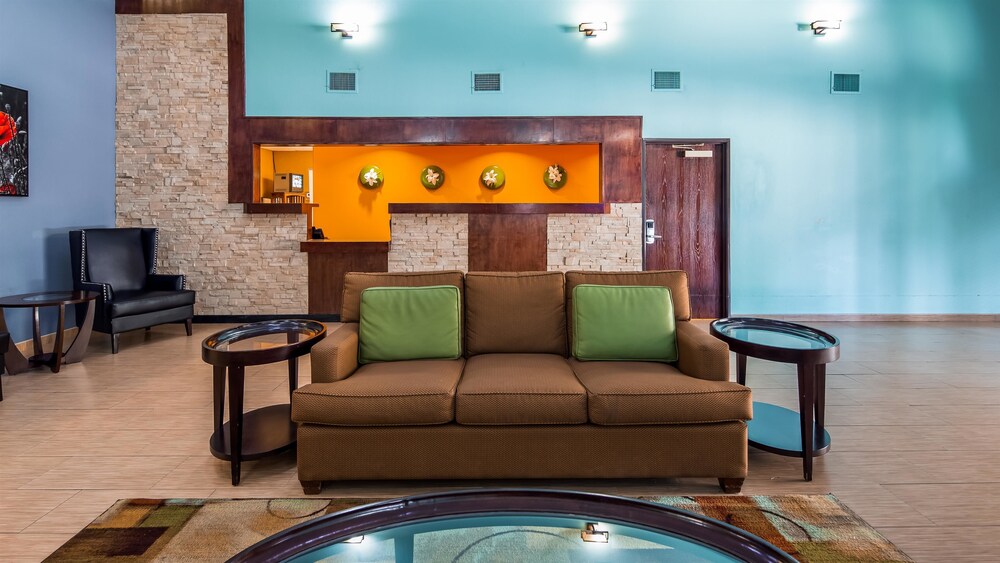 Best Western Plus The Woodlands - photo 2