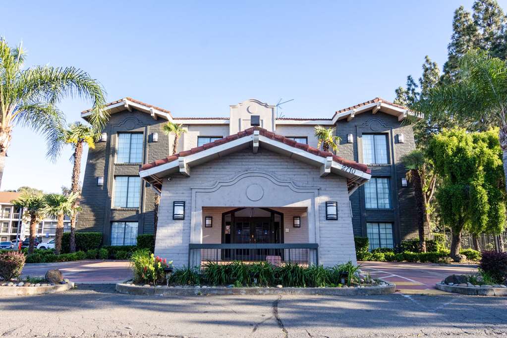 La Quinta Inn by Wyndham Stockton - photo 4