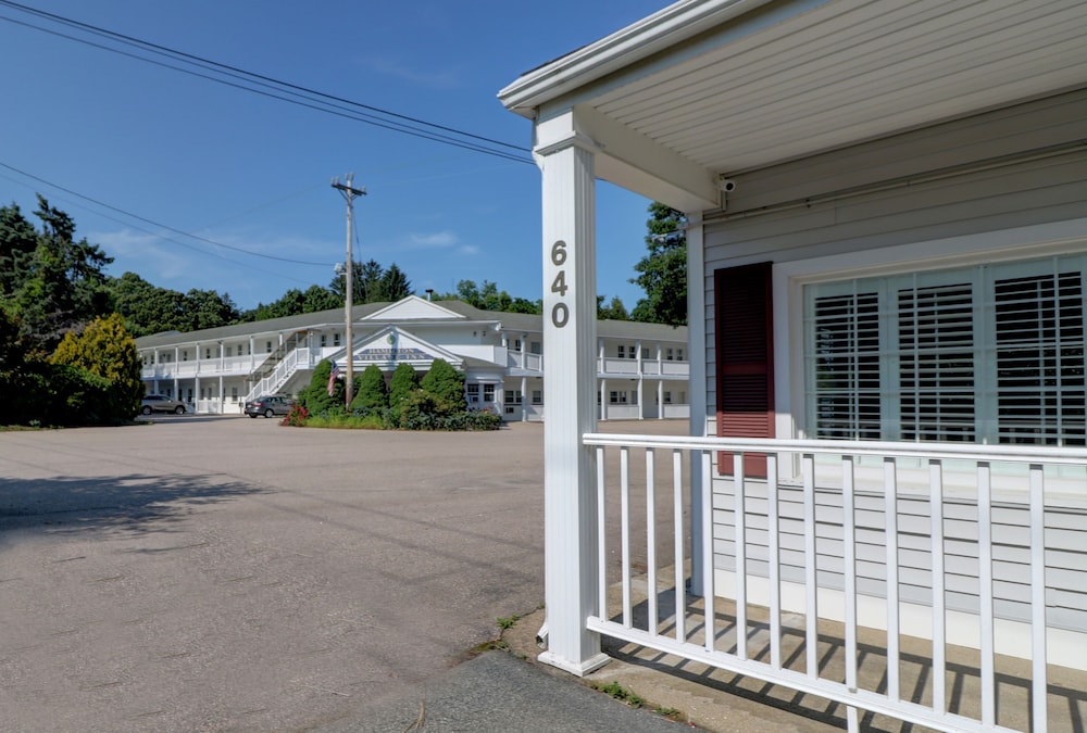 Hamilton Village Inn - photo 56