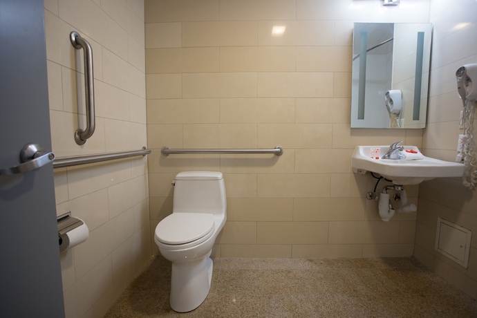 AirTrain Plaza Hotel JFK Airport - photo 10