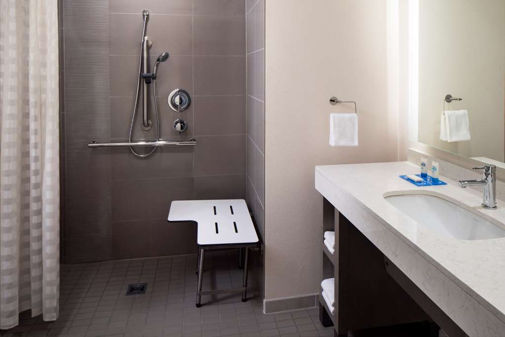 Hyatt House Tallahassee Capitol University - photo 20