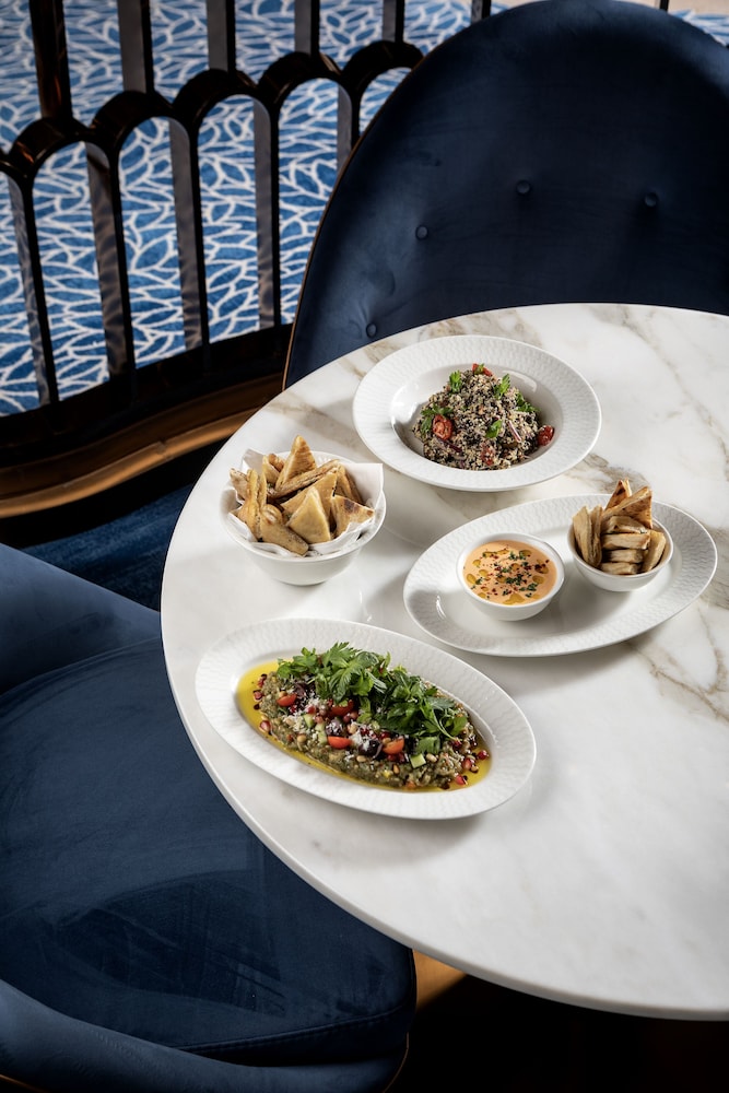 מזון ומשקאות