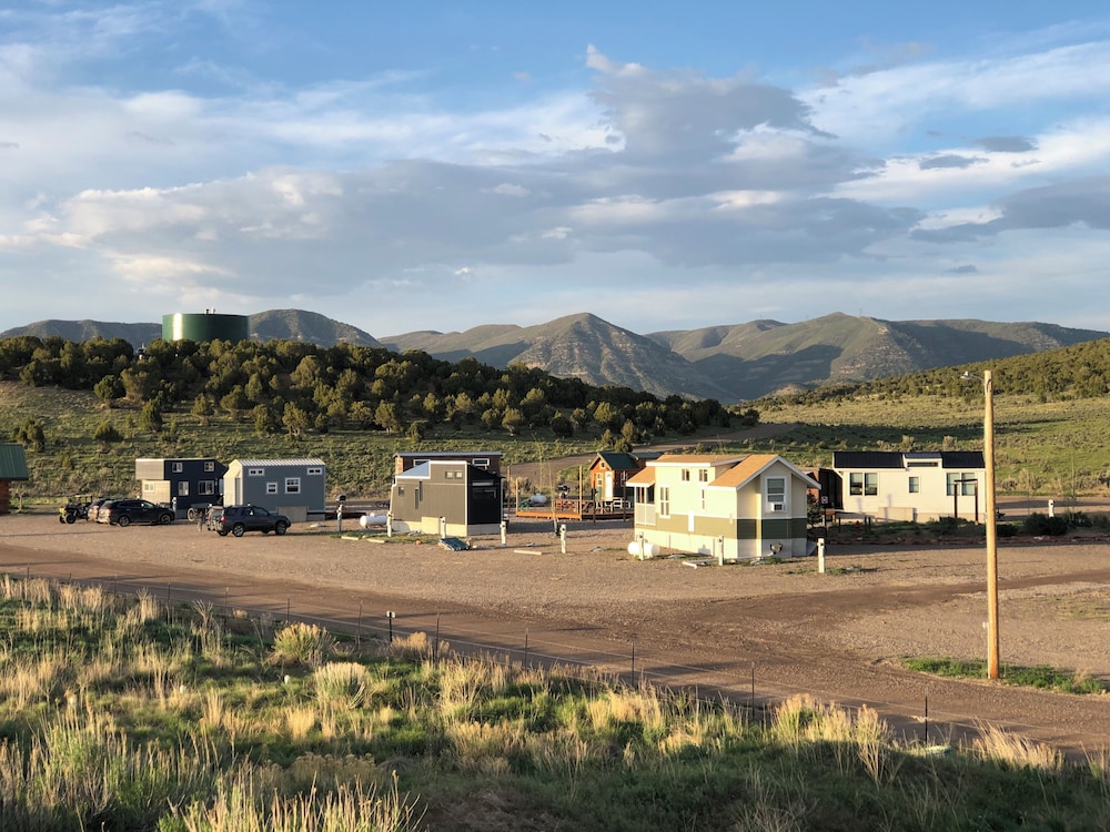 Trail and Hitch Tiny Home Hotel and RV - photo 102