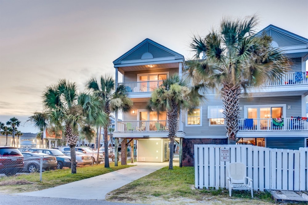 An Amazing Surfside Beach Escape - photo 52