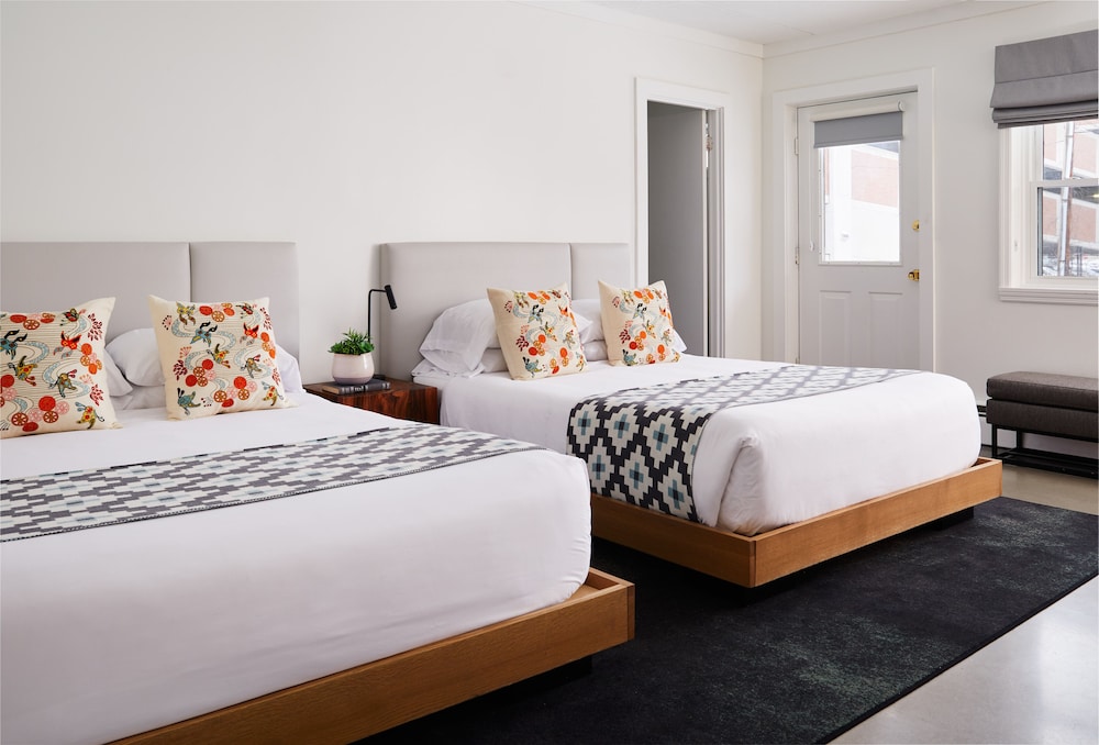 Bluebird Spa City Motor Lodge - photo 24
