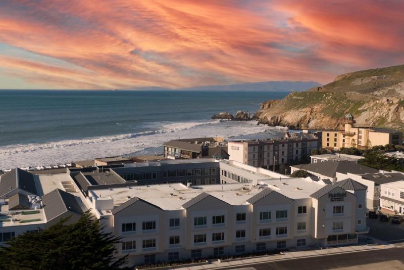 Fairfield Inn & Suites San Francisco Pacifica - carbon neutral hotel in Pacifica