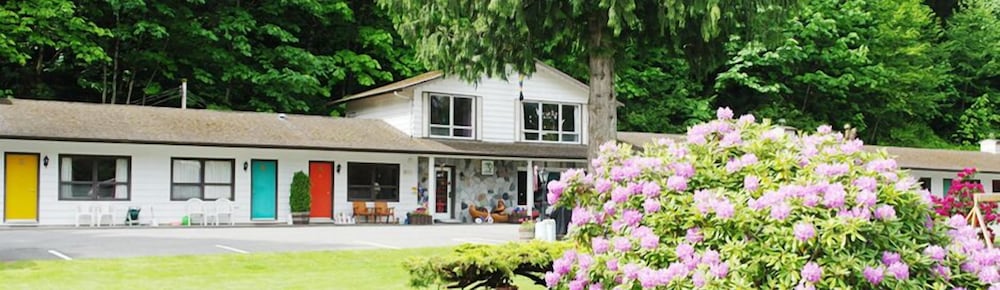 Colonial 900 Motel in Hope, Canada