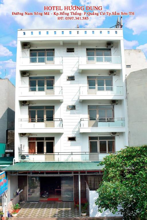 Nhà Hàng Nhà Nghỉ Hương Dung in Thanh Hoa, Vietnam