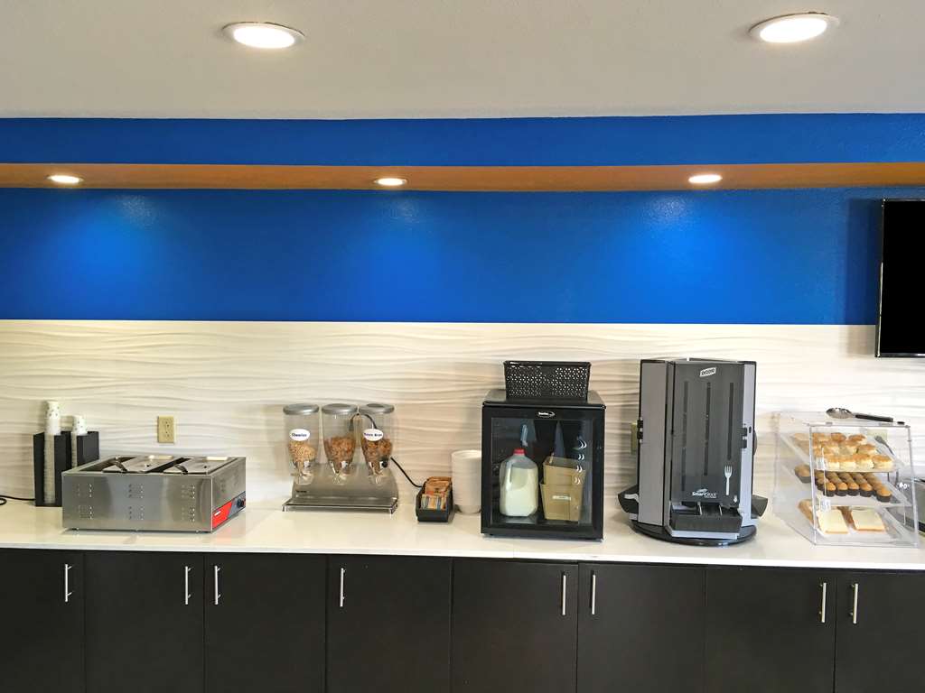 Americas Best Value Inn Denham Springs Baton Rouge - photo 18