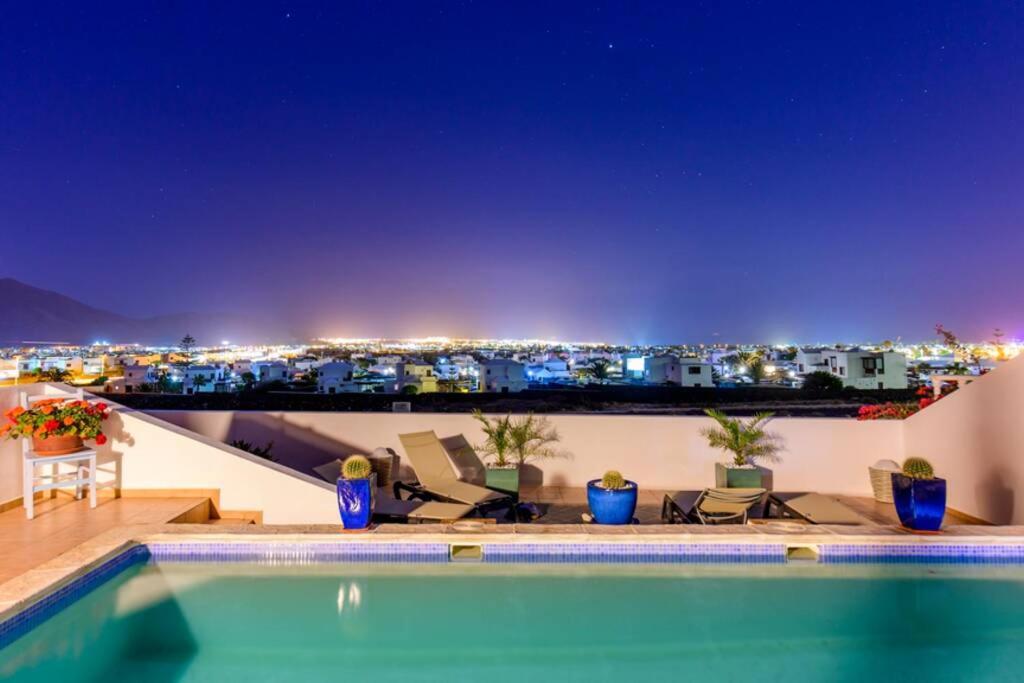 Poolvilla with Oceanview in Playa Blanca, Spain